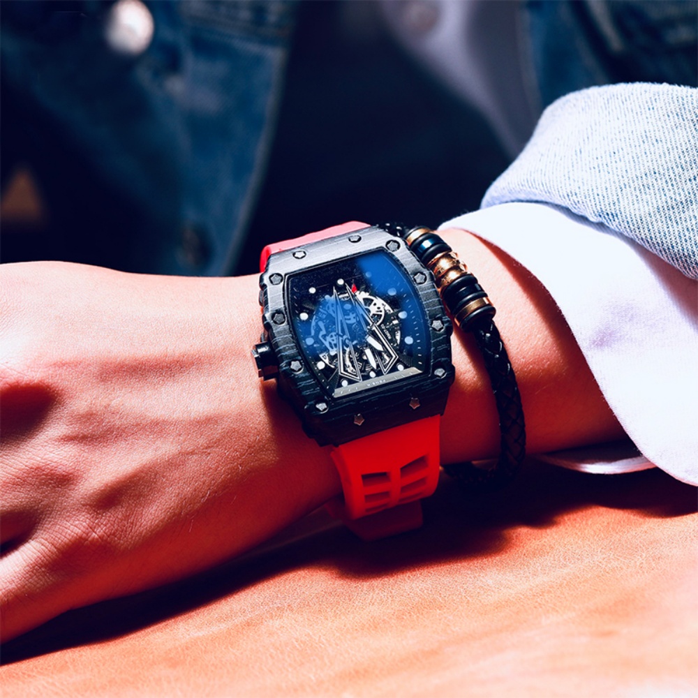 นาฬิกาควอทซ์สำหรับผู้ชายที่ได้ - Luxury Watch Makes บทวิจารณ์และราคา